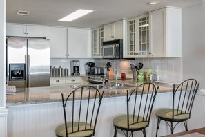 Condo, 3 Bedrooms | Private kitchen - Romar Tower #2A by Vacasa (Orange Beach)