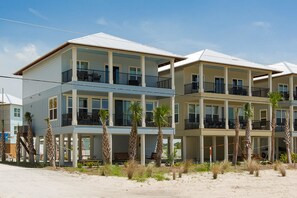 House, 4 Bedrooms | Exterior