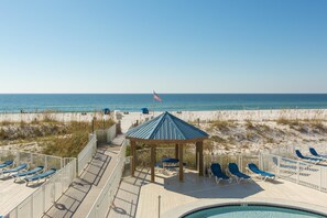 On the beach - Sugar Beach Condominiums #181 by Vacasa (Orange Beach)