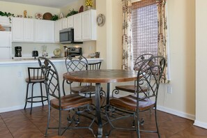 Condo, 2 habitaciones | Cocina privada
