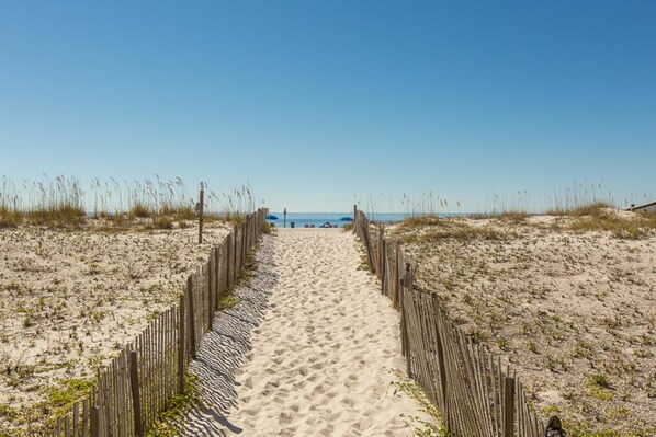 On the beach - Tropic Isle #505 (Gulf Shores)