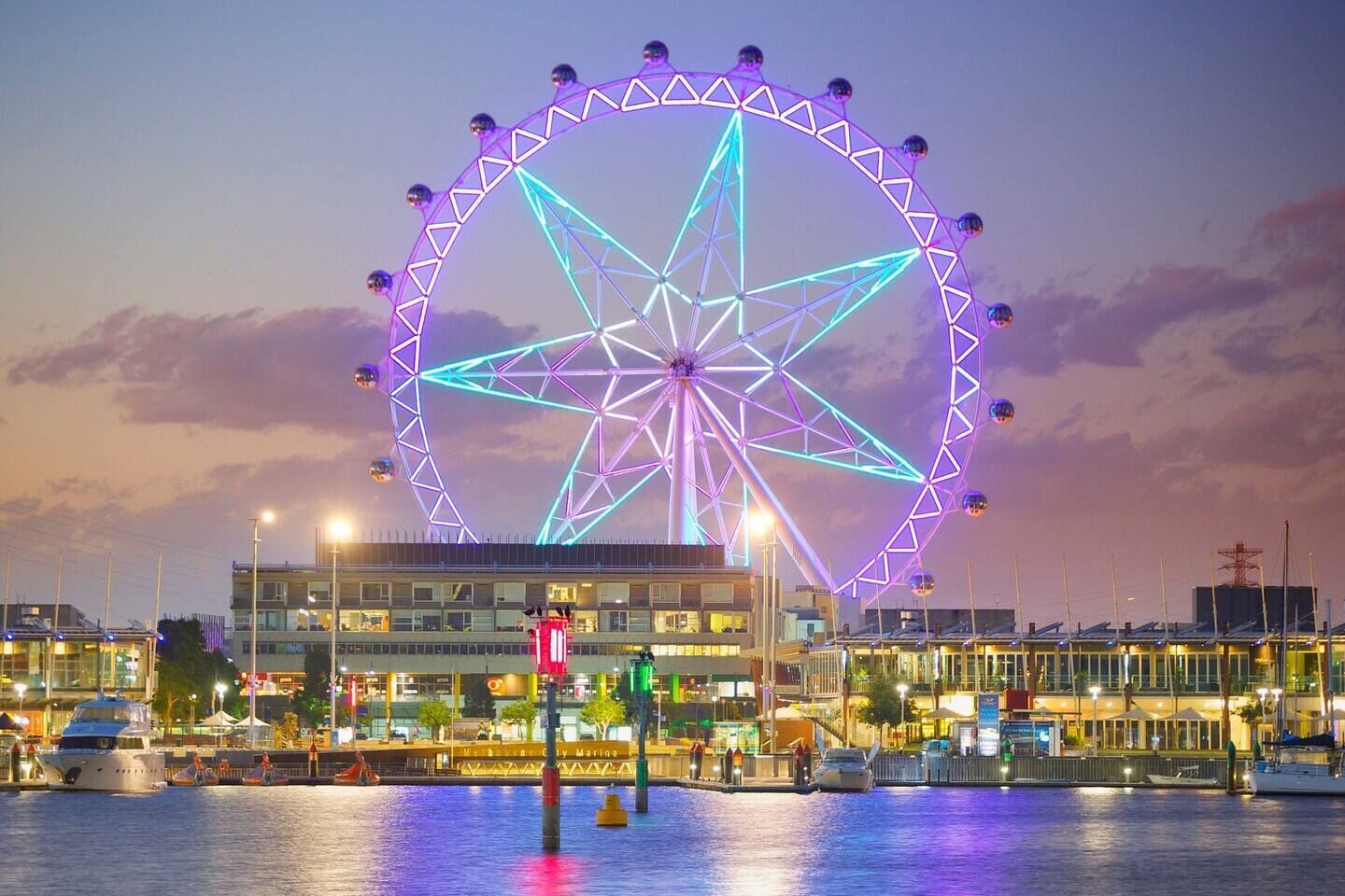 KOZYGURU | Docklands | Luxury Water View Apt | 1 BED | VDO915 — image 17