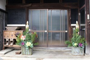 Exterior detail - Guesthouse Miei (Nagahama)