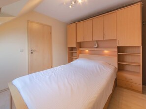 2 bedrooms, internet
