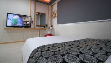 ํน์ค ์นจ๋ | ๋ฉ๋ชจ๋ฆฌํผ ์นจ๋, ๋ฐฉ์ ์ค๋น, ๋ฌด๋ฃ WiFi, ์นจ๋ ์ํธ