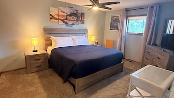 House | Premium bedding, individually decorated, individually furnished