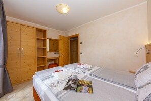 1 chambre, Wi-Fi gratuit, draps fournis