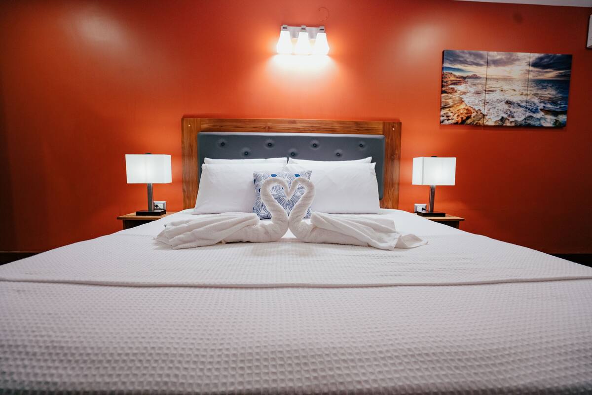 In-room safe, desk, free WiFi, bed sheets