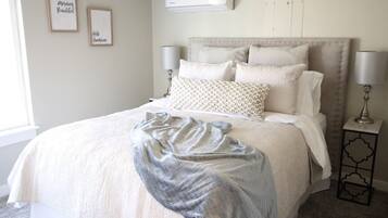 2 bedrooms, iron/ironing board, WiFi, bed sheets
