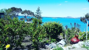 Vista frontal de la propiedad