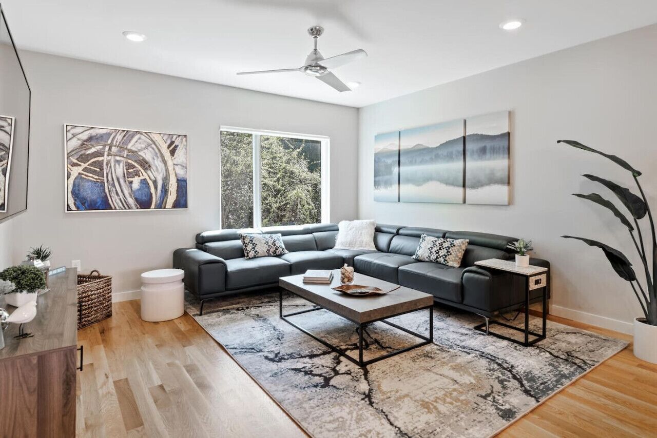 智能电视、壁炉