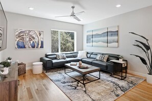 TV connectée, cheminée