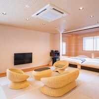 Caja de seguridad en la habitación y sistema de insonorización 