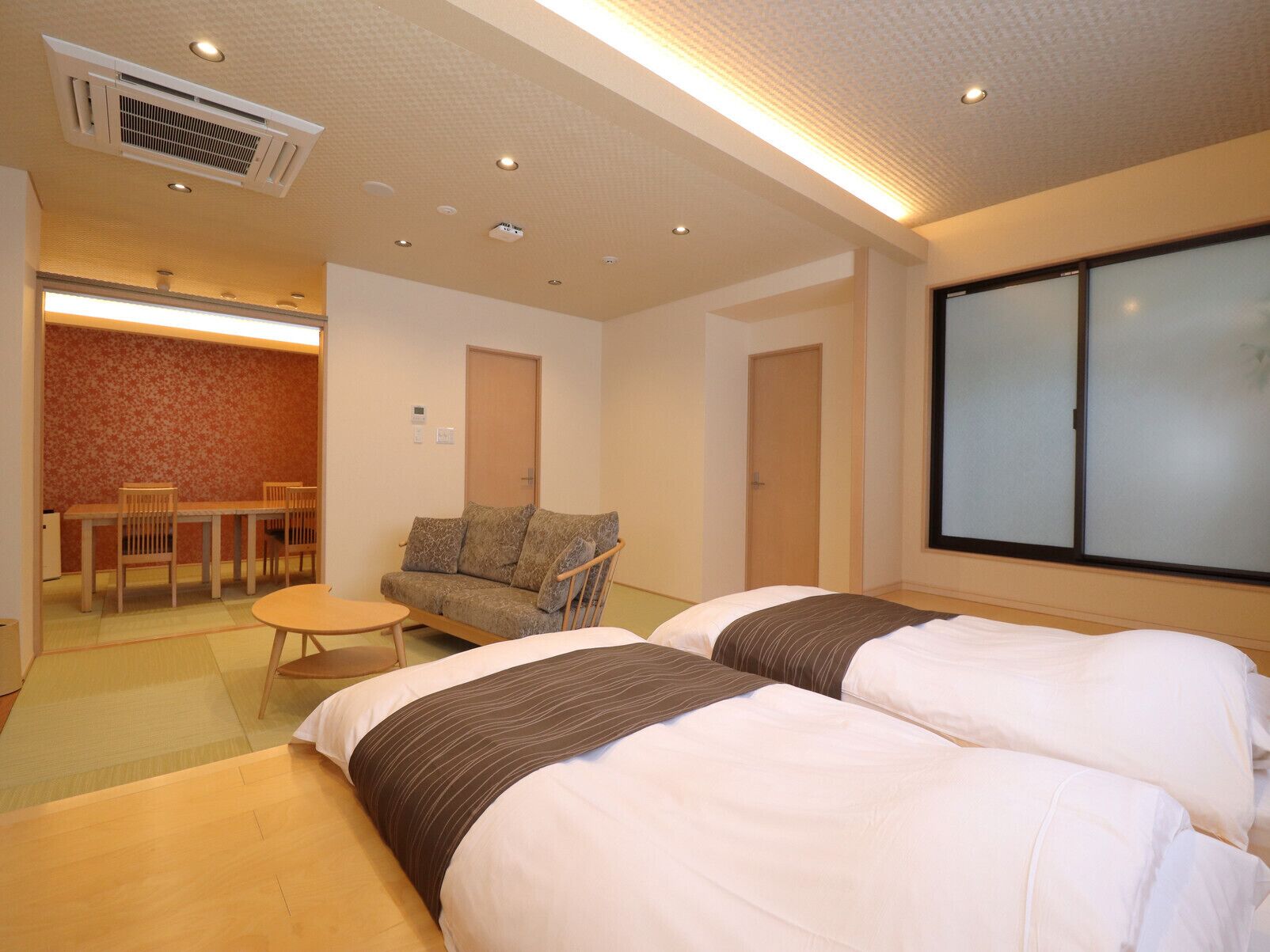 Couette en duvet d'oie, coffres-forts dans les chambres