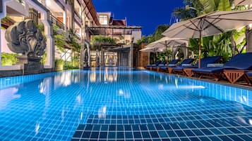 Outdoor pool, open 8:00 AM to 10:00 PM, pool umbrellas, pool loungers