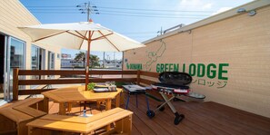 Sun deck - Okinawa Green Lodge (Chatan)