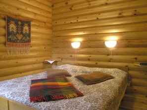 1 habitación, tabla de planchar con plancha y acceso a internet 