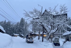 Exterior - Hakuba Sunvalley Hotel (Hakuba)