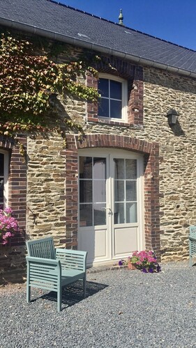Private En Suite in Family Farm in Normandy