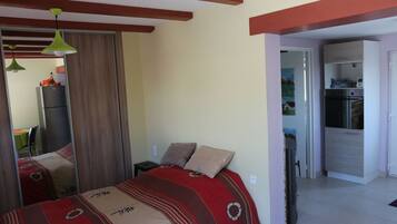 Desk, free WiFi, bed sheets, wheelchair access