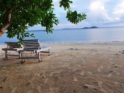 Berakit Bay Resort