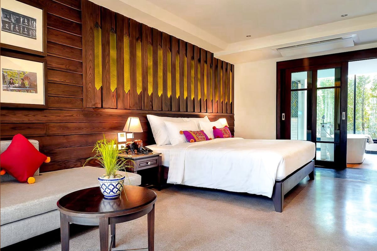 smile grand deluxe double bedroom | 1 bedroom, free minibar, in-room safe, desk