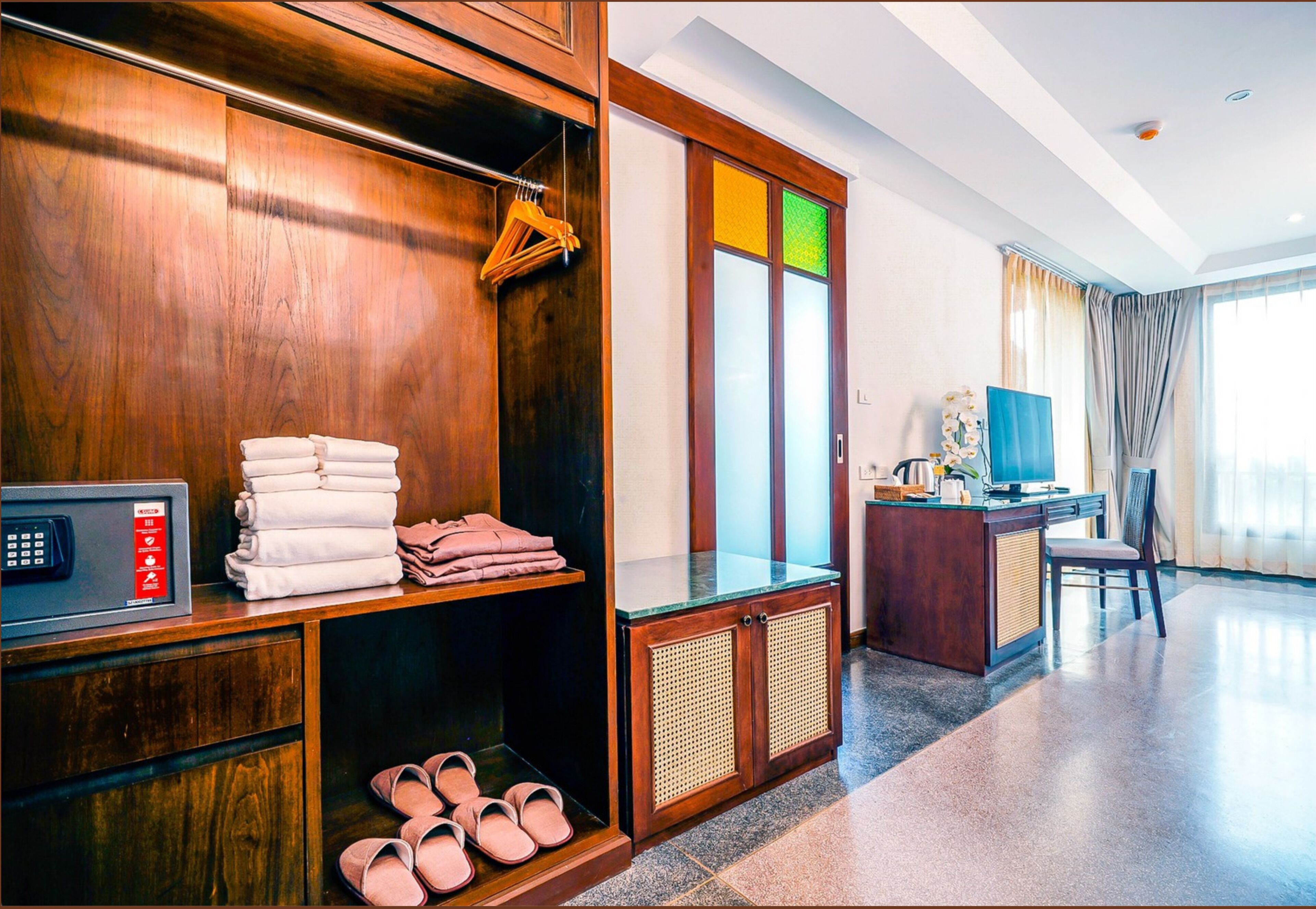 smile family suite | 1 bedroom, free minibar, in-room safe, desk