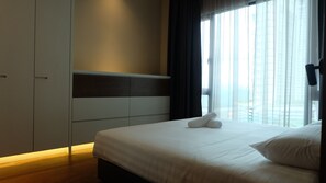 2 chambres, fer et planche à repasser, draps fournis