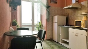 公寓 | 私人廚房 | 電冰箱、微波爐、烤箱、爐台