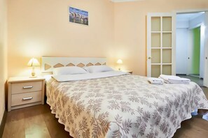 Apartment, 1 Bedroom | 1 bedroom, desk, iron/ironing board, free WiFi - Home-Hotel Nizhniy Val 41-1 (Kyiv)