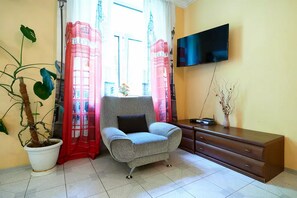 Leilighet | Oppholdsrom | TV og DVD-spiller