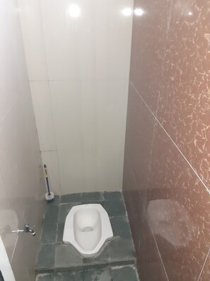 Towels, soap, shampoo