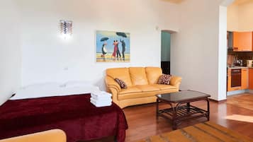 1 habitación, escritorio, tabla de planchar con plancha y wifi gratis