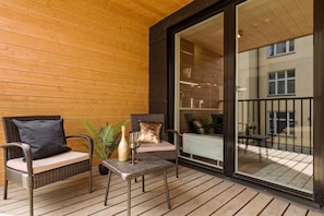 Luxury studio with Sunny balcony | 陽台