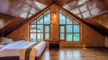 Family Duplex Room with Balcony | 露台