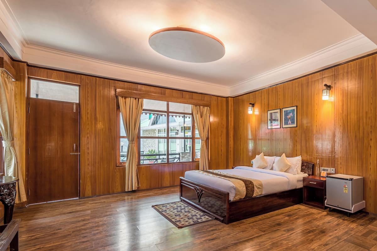 Cottage Room with Balcony | 1 bedroom, premium bedding, memory foam beds, rollaway beds