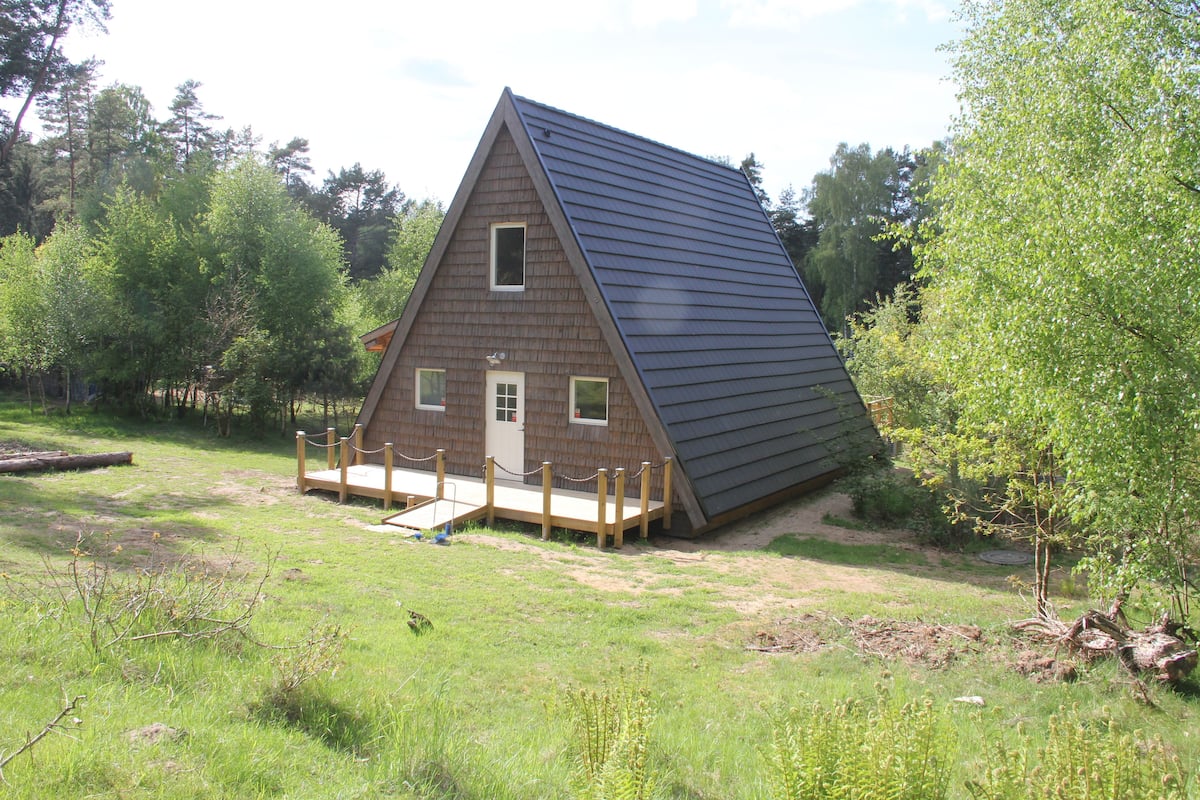 2 bedrooms, blackout drapes, rollaway beds, free WiFi