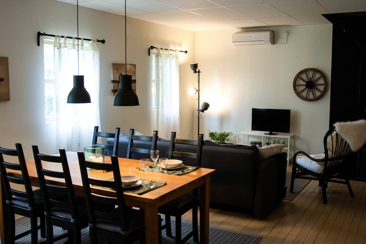 Huoneisto, 2 makuuhuonetta, allergiaystävällinen | Oleskelualue | Taulutelevisio