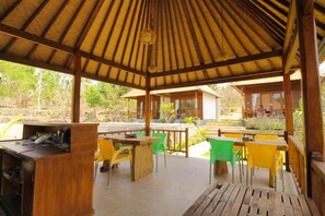 Reception - Shakya Garden Cottage by Zuzu (Penida Island)