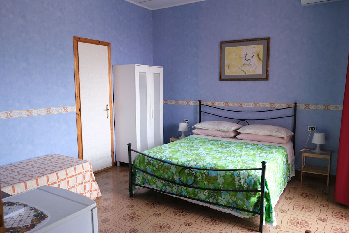 Basic Triple Room