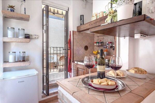 Microwave, oven, stovetop