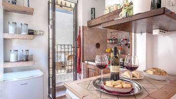 Microonde, forno, piano cottura