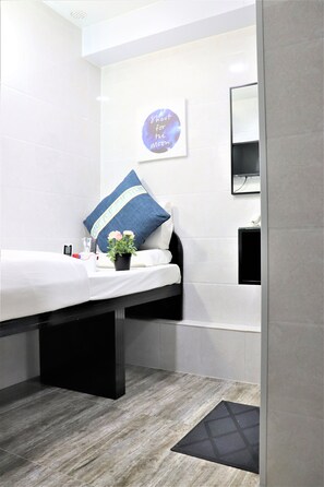Standard Single Room | Desk, free WiFi, bed sheets