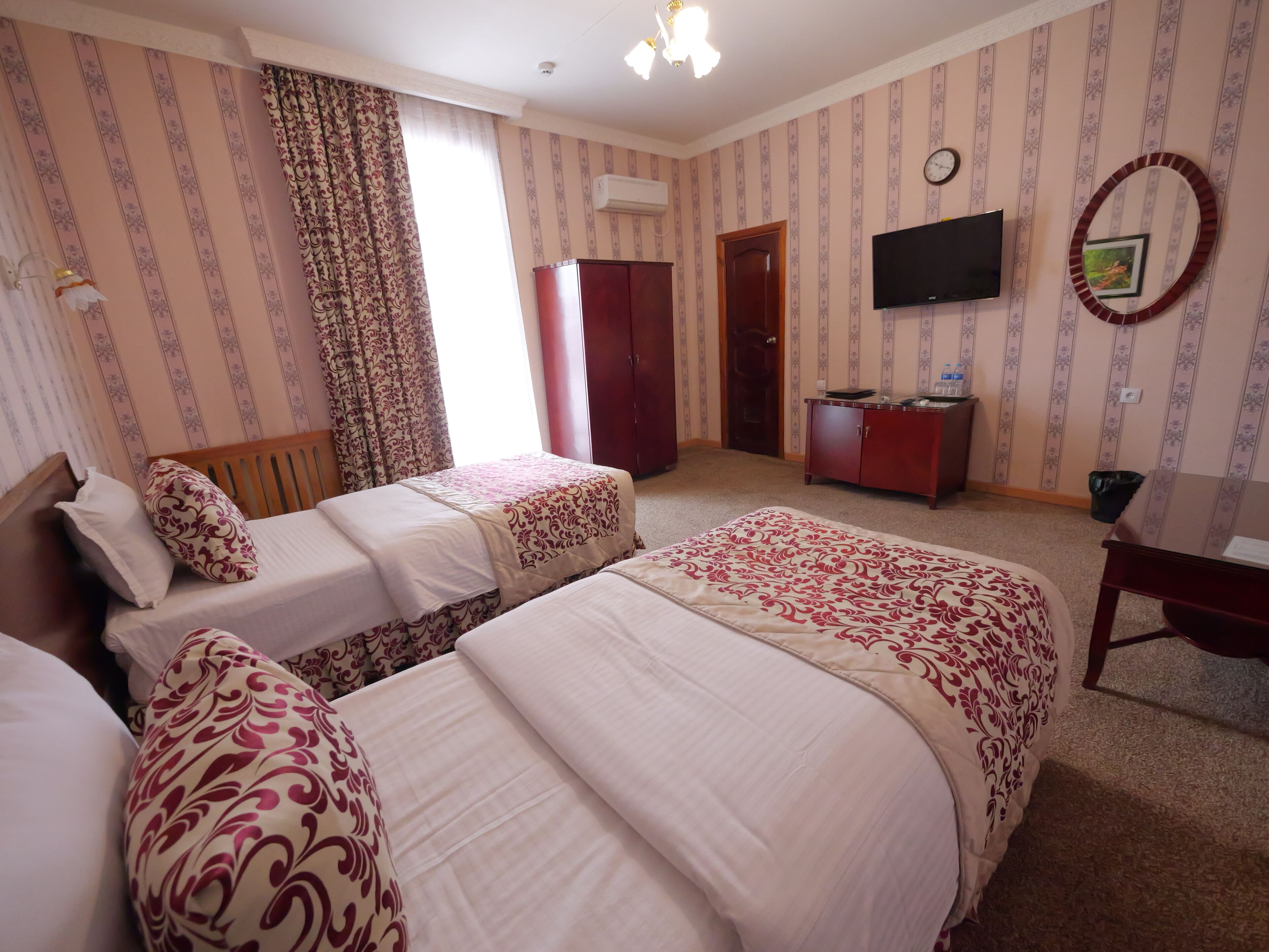 Basic Double or Twin Room | In-room safe, desk, laptop workspace, free WiFi