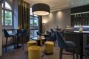 Bar (on property) - Hôtel du Théâtre (Yverdon-les-Bains)