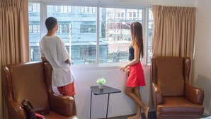 Rom – deluxe, 1 kingsize-seng, privat bad | Byutsikt