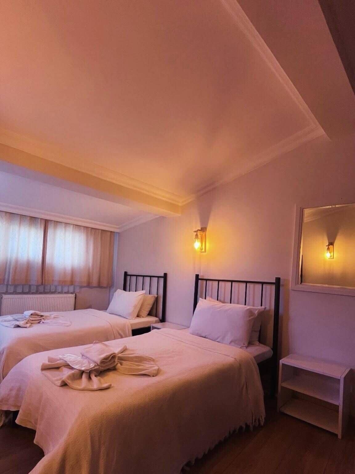 Standard Room, 1 Double Bed | Minibar, desk, laptop workspace, free WiFi