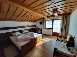 In-room safe, free WiFi, bed sheets - Forellenstube (Lofer)