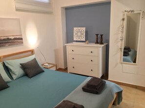3 bedrooms, iron/ironing board, WiFi, bed sheets - Charming three-room apartment immersed in the calm of Lido di Noto (Noto)