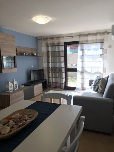 Charmante Drei-Zimmer-Wohnung in der Ruhe von Lido di Noto
